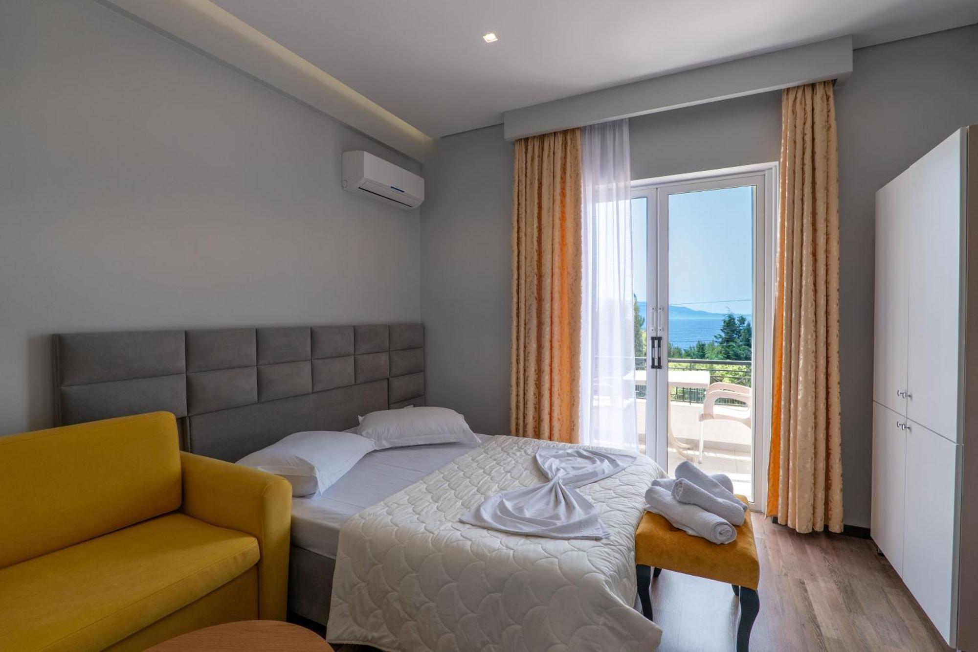 Sunkised Hotel Sarande Luaran gambar