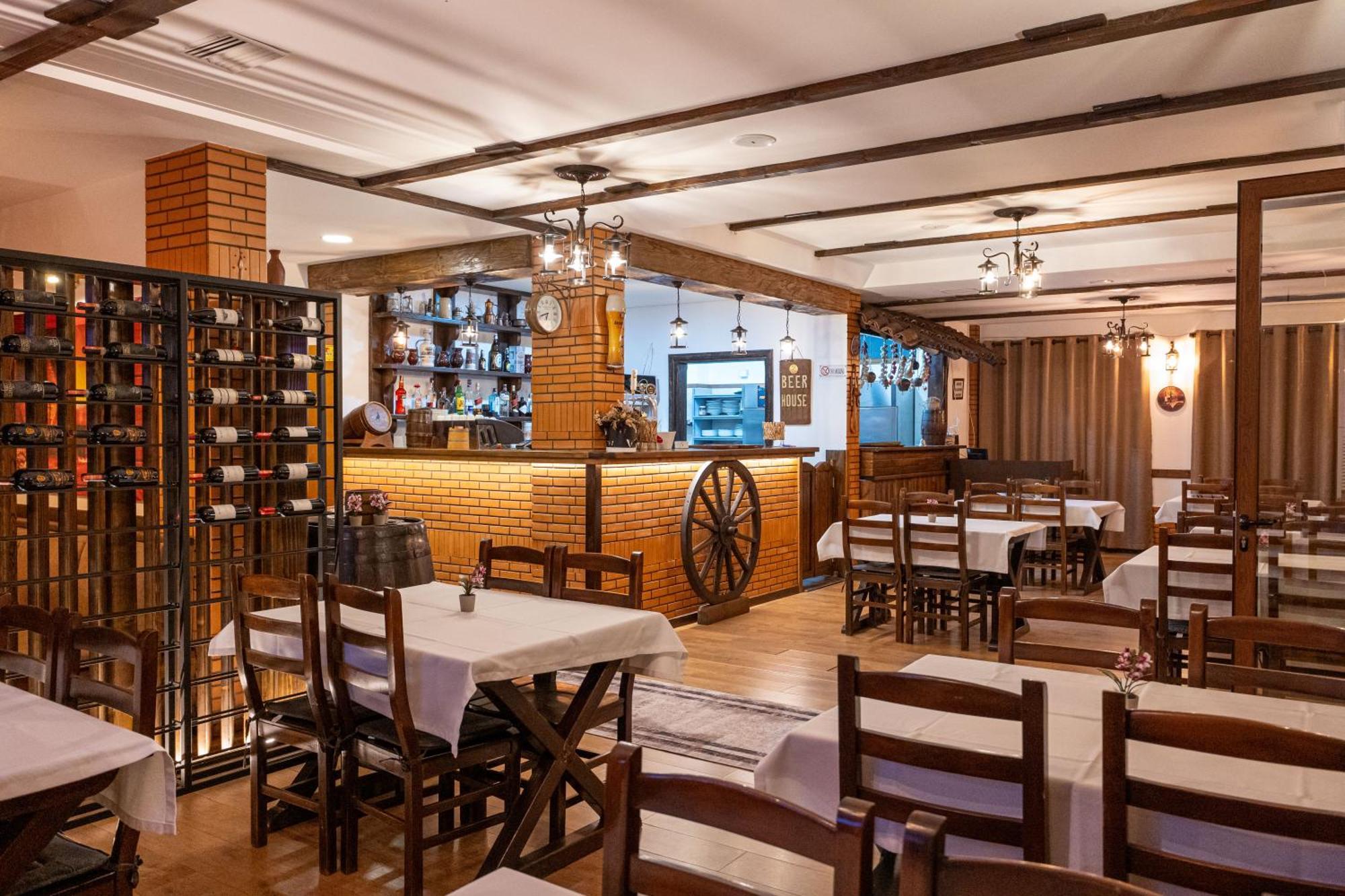 Sunkised Hotel Sarande Luaran gambar