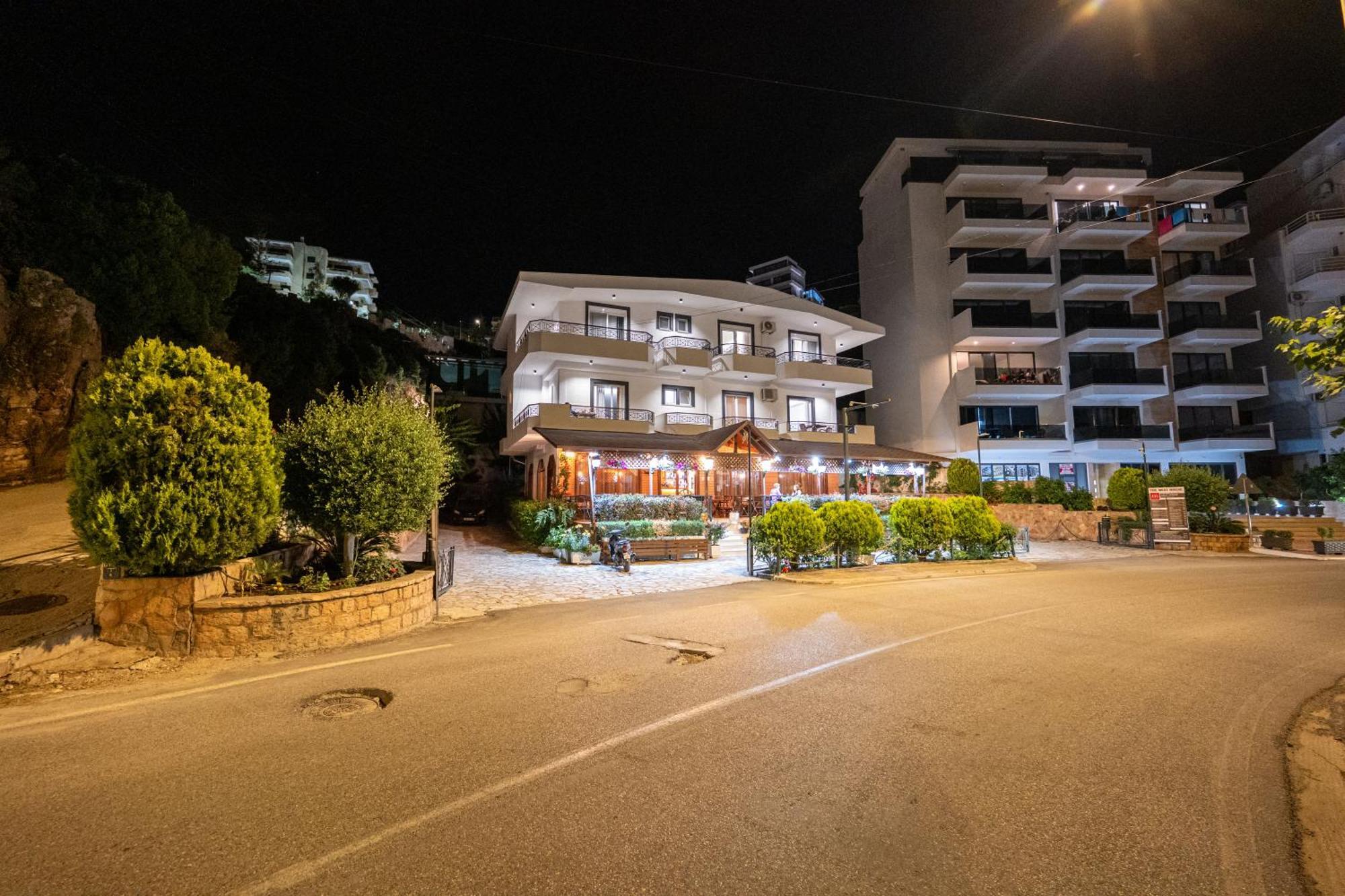 Sunkised Hotel Sarande Luaran gambar