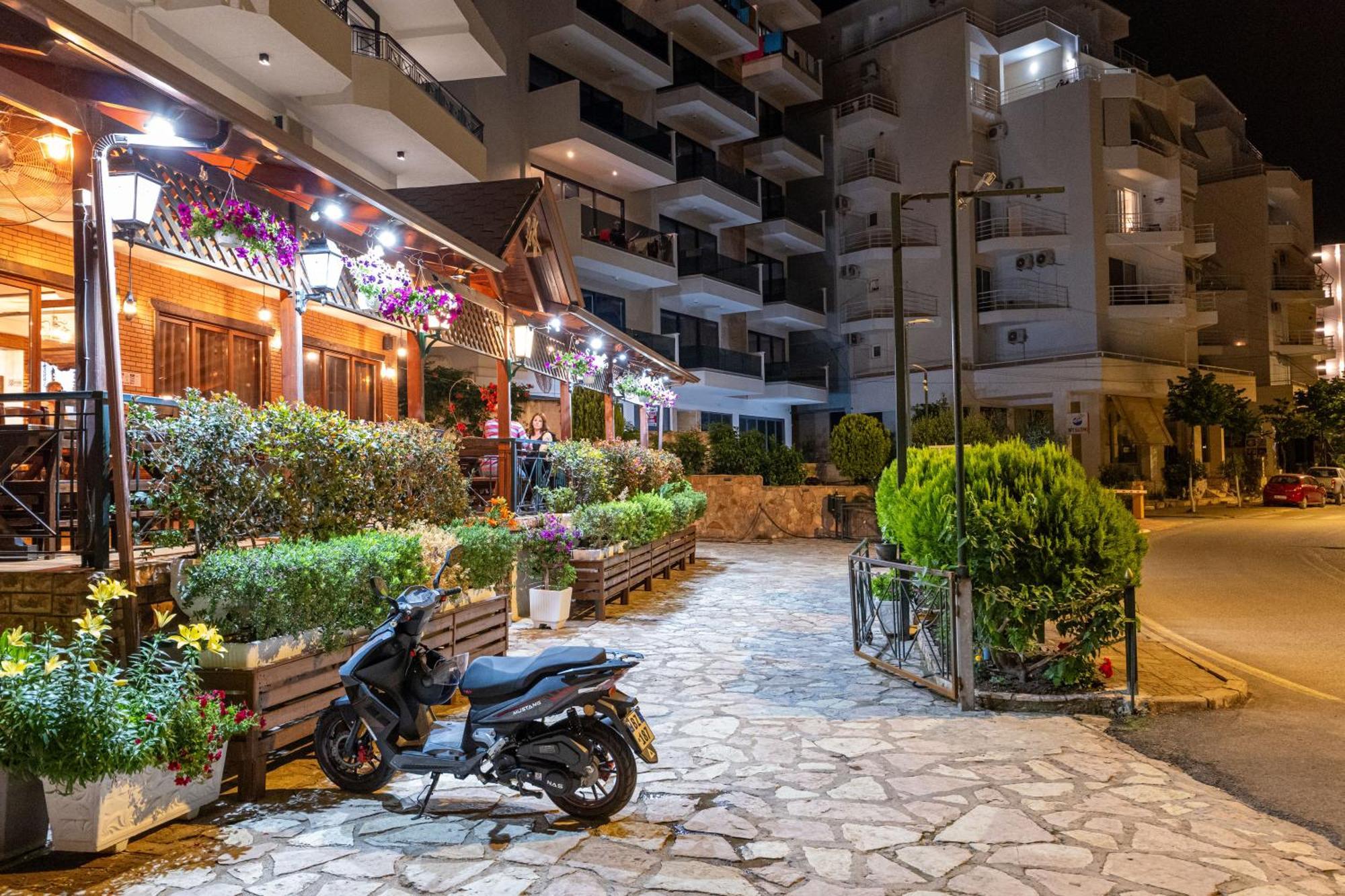 Sunkised Hotel Sarande Luaran gambar