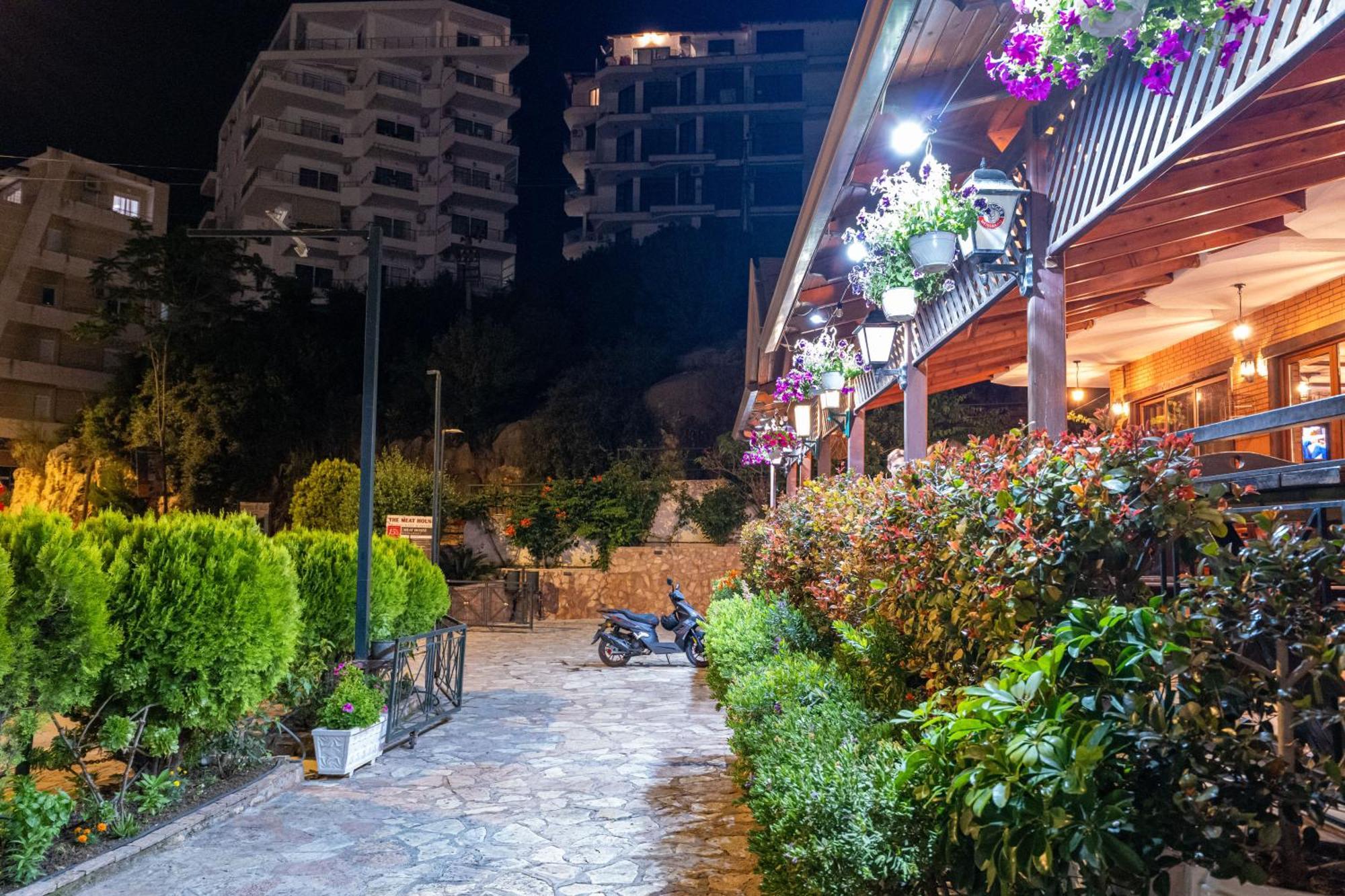 Sunkised Hotel Sarande Luaran gambar