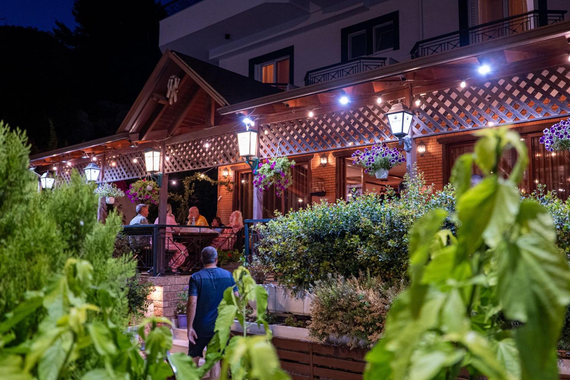 Sunkised Hotel Sarande Luaran gambar