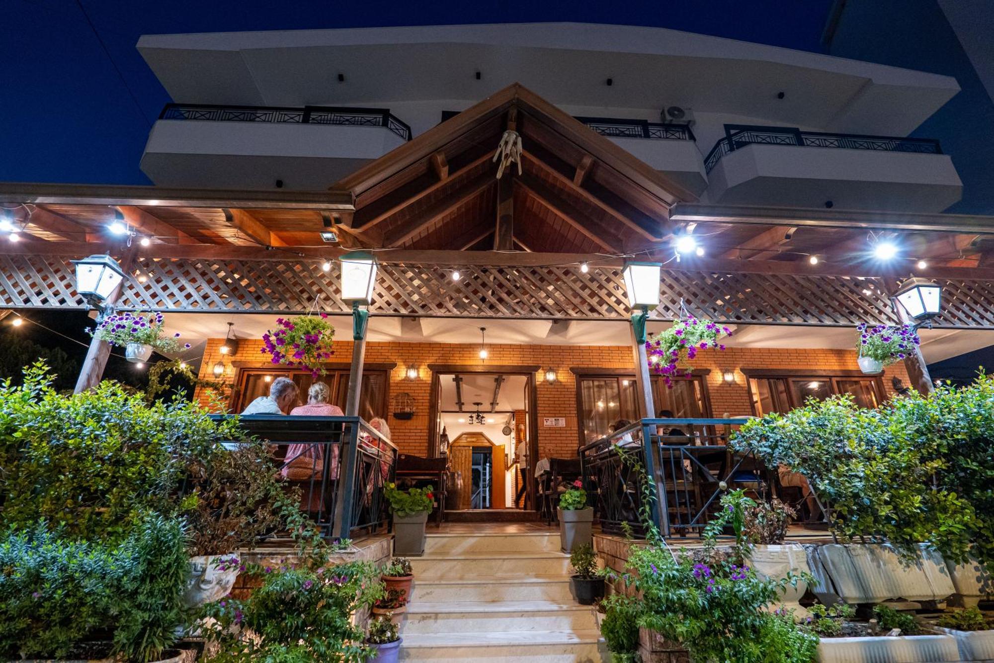 Sunkised Hotel Sarande Luaran gambar